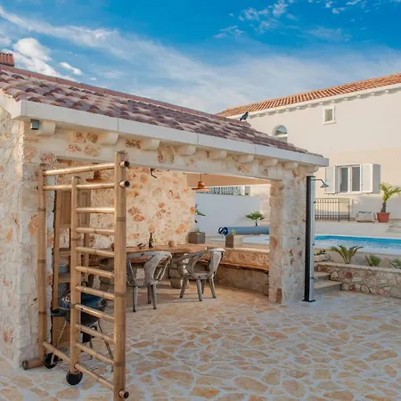 Villa Temida