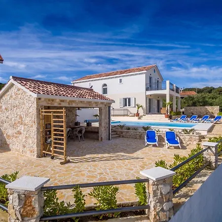 Villa Temida *